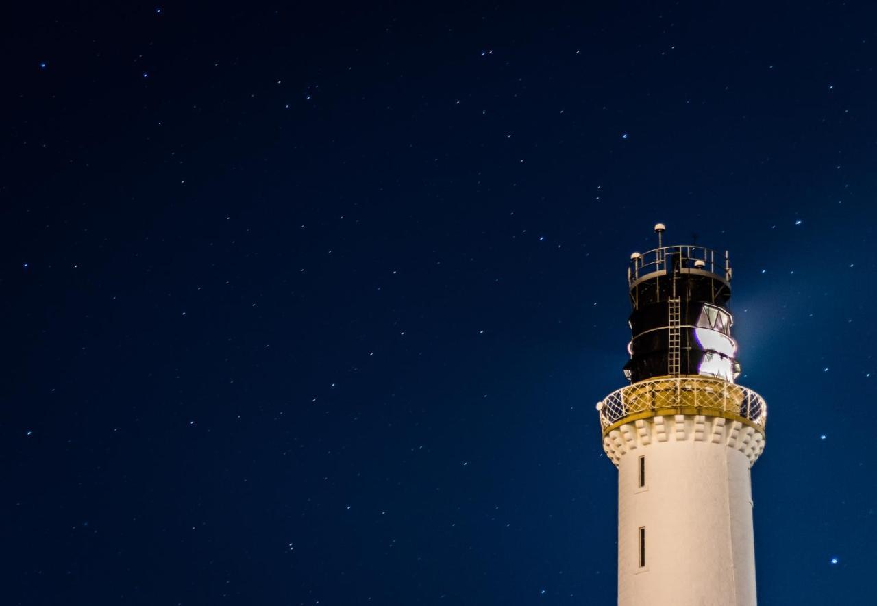 Aberdeen Lighthouse Cottages - Coastal, Dolphins エクステリア 写真